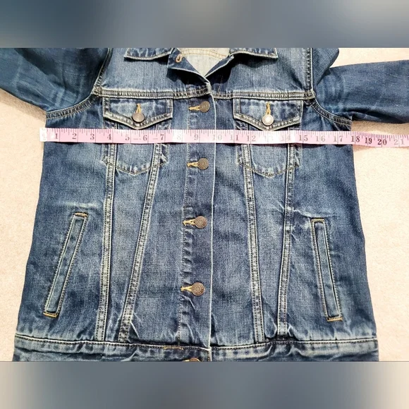 GAP Women’s Denim Jean Trucker Jacket Size XS Medium Wash 100% Cotton Casual - Picture 7 of 12